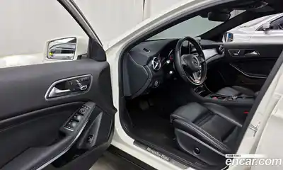 Mercedes-Benz GLA-Class 2018 2.0 Автомат в Москве № 592708, миниатюра 10