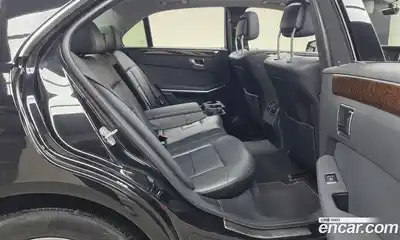 Mercedes-Benz E-Class 2012 1.8 Автомат в Москве № 592712, миниатюра 12