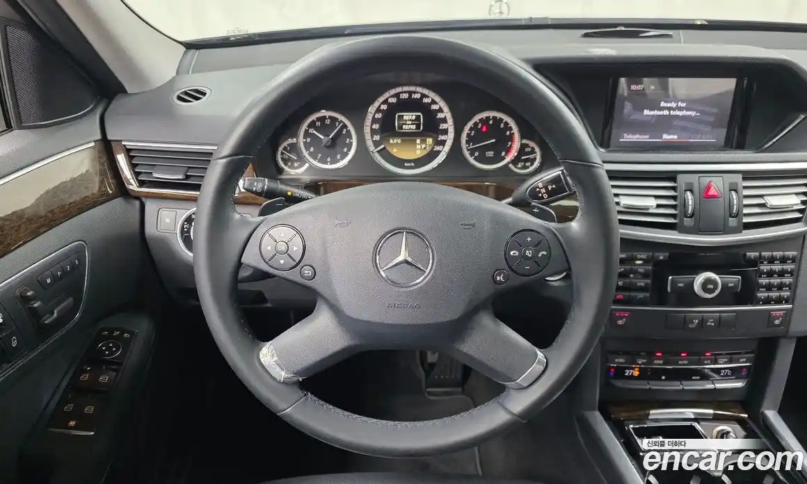 Mercedes-Benz E-Class 2012 1.8 Автомат в Москве № 592712, фото 13