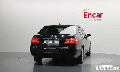 Mercedes-Benz E-Class 2012 1.8 Автомат в Москве № 592712, миниатюра 4