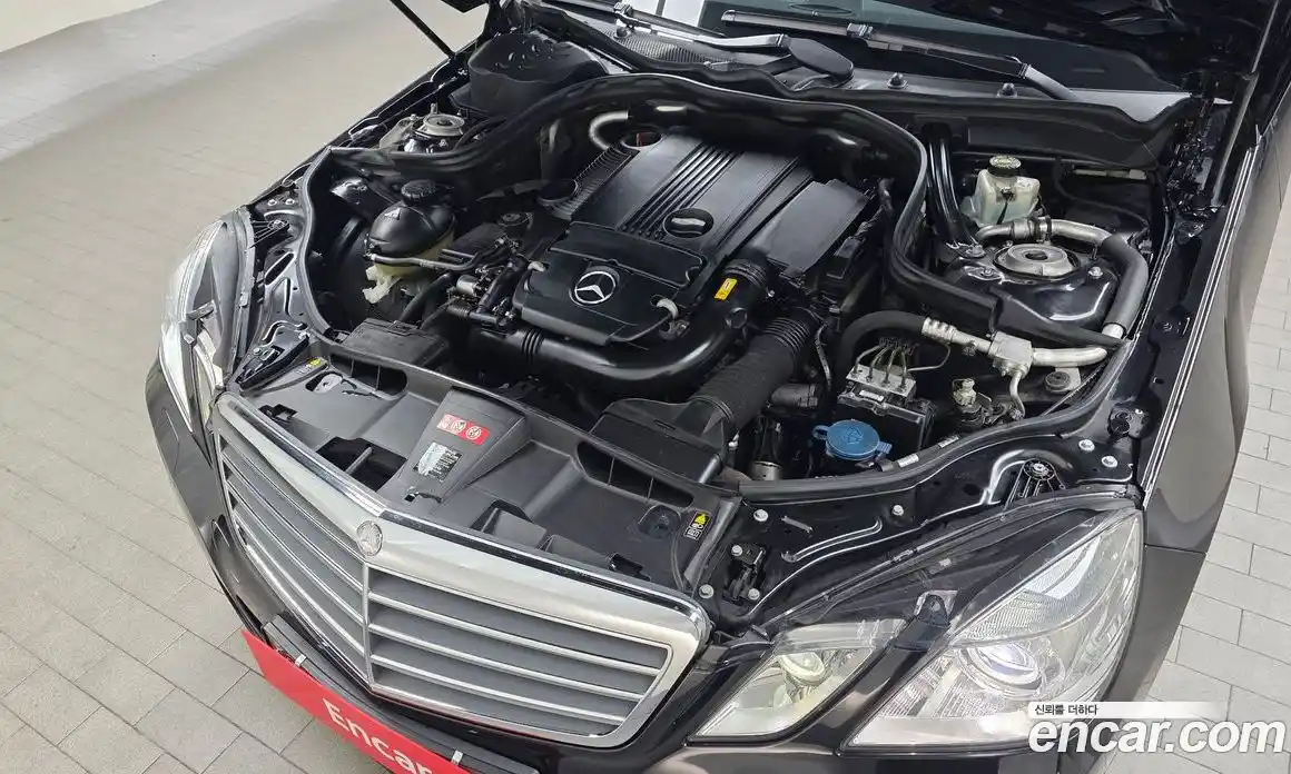 Mercedes-Benz E-Class 2012 1.8 Автомат в Москве № 592712, фото 6