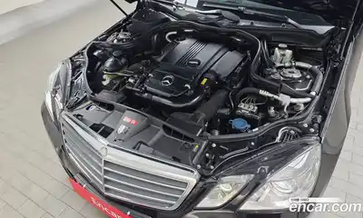 Mercedes-Benz E-Class 2012 1.8 Автомат в Москве № 592712, миниатюра 6