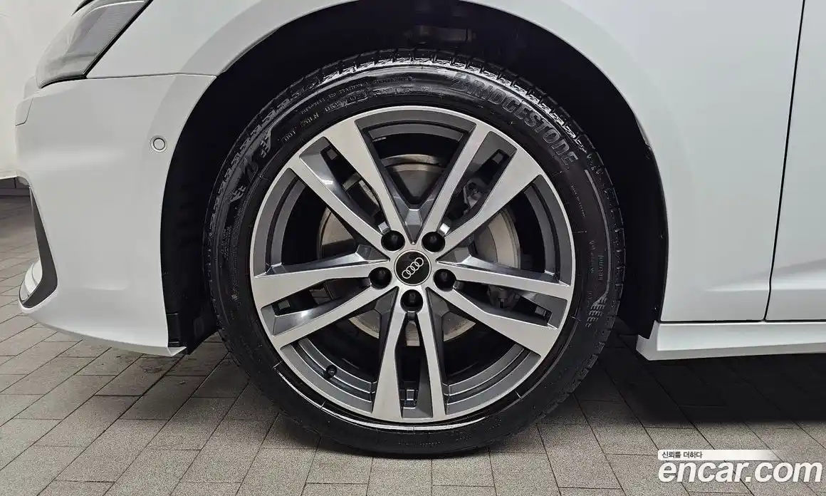 Audi A6 2023 2.0 Автомат в Москве № 592836, фото 5