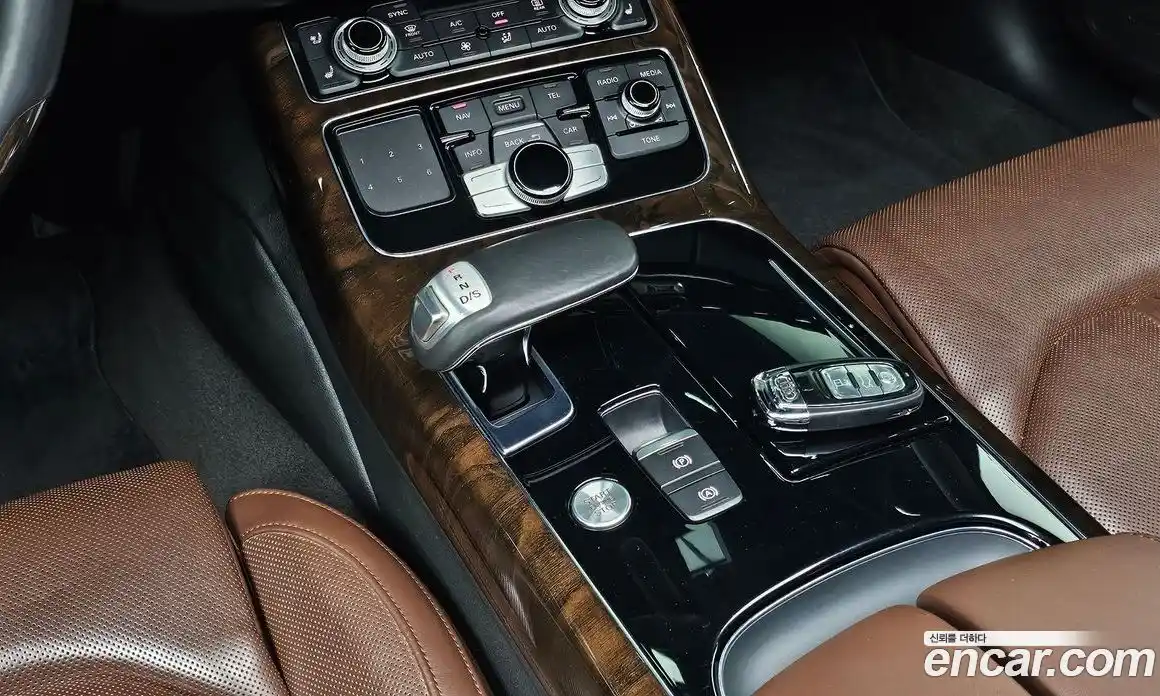 Audi A8 2015 3.0 Автомат в Москве № 593200, фото 9