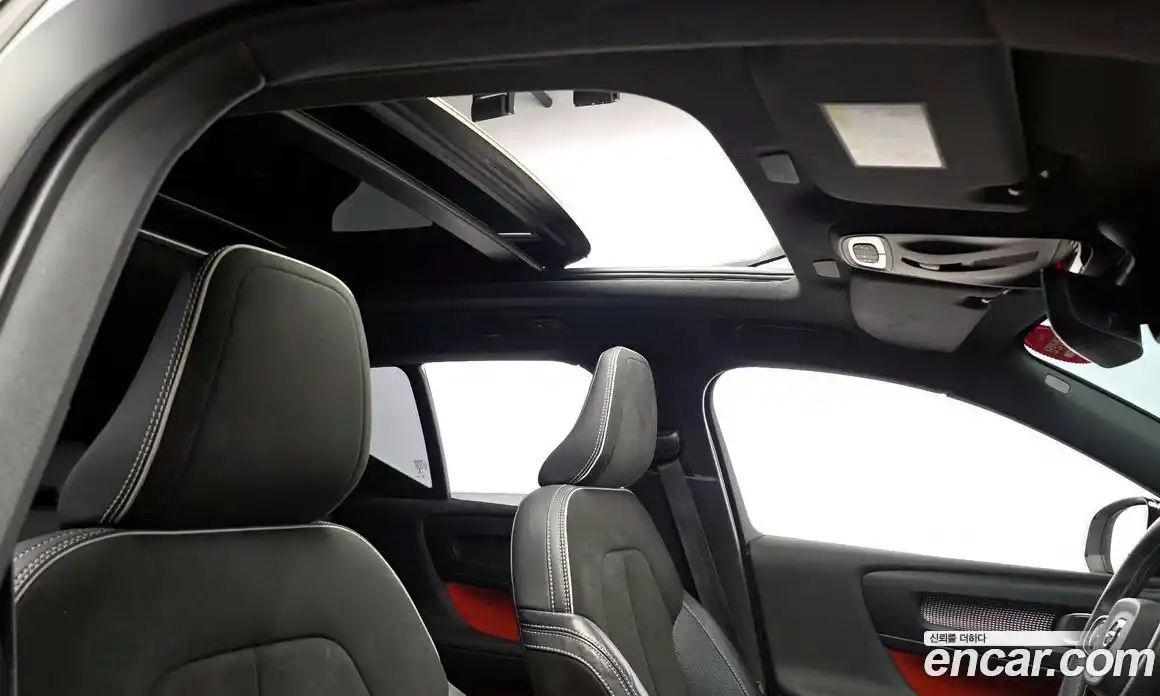 Volvo XC40 2021 2.0 Автомат в Москве № 593661, фото 16