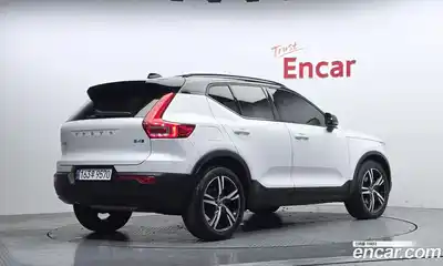Volvo XC40 2021 2.0 Автомат в Москве № 593661, миниатюра 2