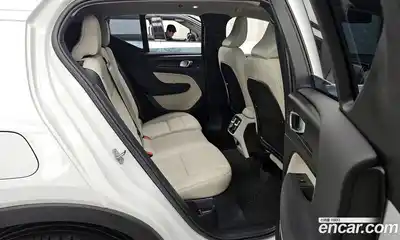 Volvo XC40 2023 2.0 Автомат в Москве № 593693, миниатюра 12