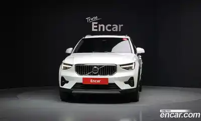 Volvo XC40 2023 2.0 Автомат в Москве № 593693, миниатюра 3