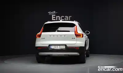 Volvo XC40 2023 2.0 Автомат в Москве № 593693, миниатюра 4