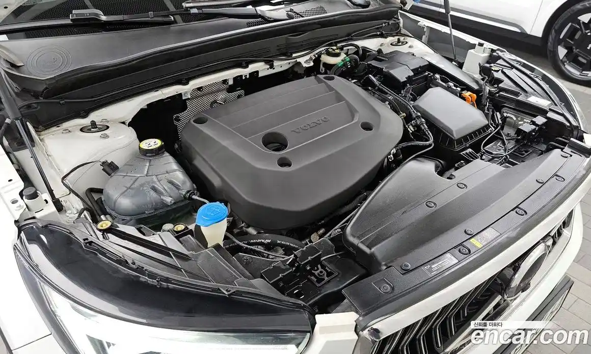 Volvo XC40 2023 2.0 Автомат в Москве № 593693, фото 6