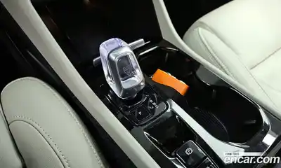 Volvo XC40 2023 2.0 Автомат в Москве № 593693, миниатюра 9