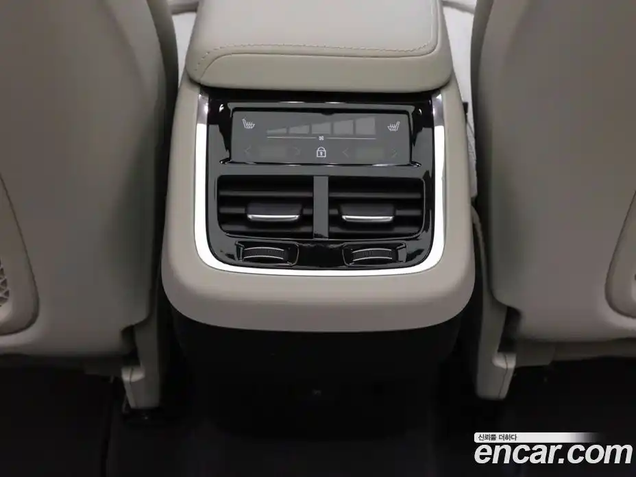 Volvo XC60 2026 2.0 Автомат в Москве № 593792, фото 16