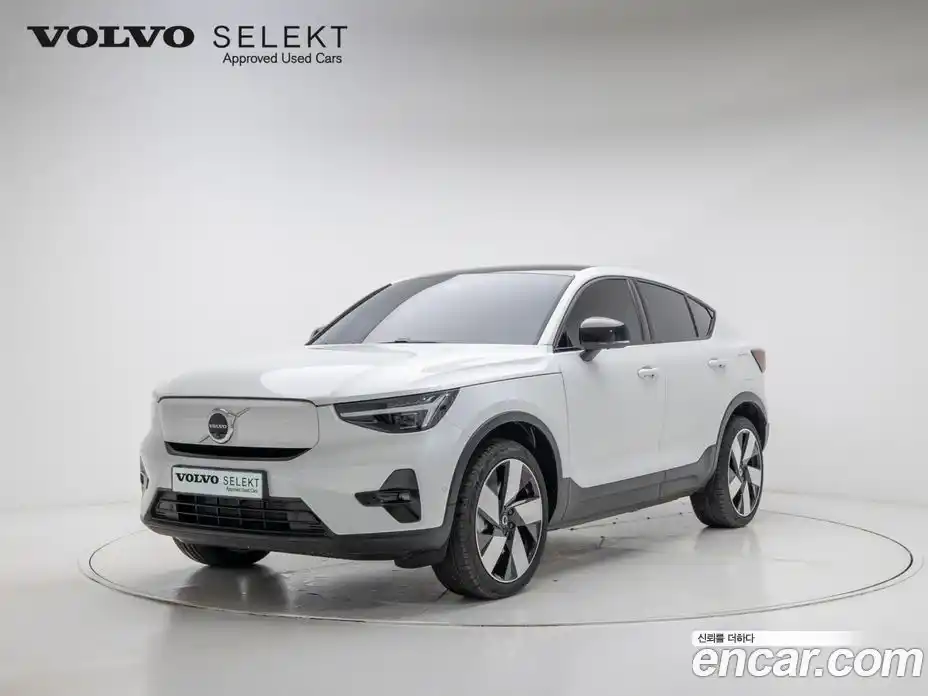 Volvo C40 2024 0.2 Автомат в Москве № 593824, фото 1