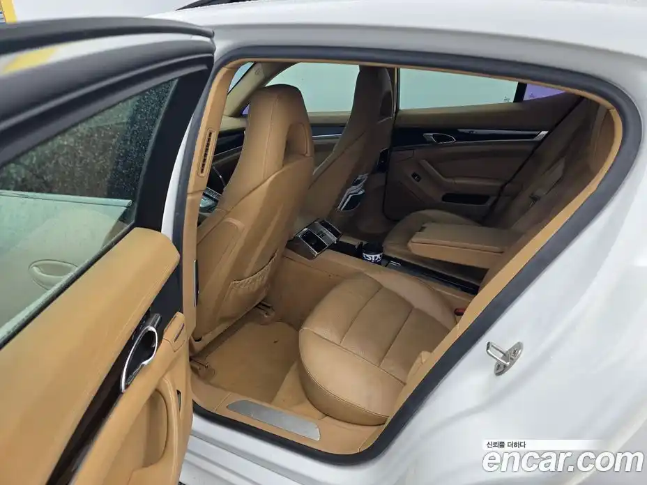 Porsche Panamera 2011 4.8 Автомат в Москве № 594365, фото 6