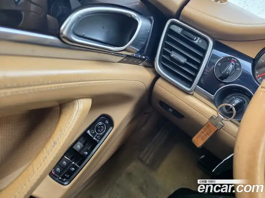 Porsche Panamera 2011 4.8 Автомат в Москве № 594365, фото 10