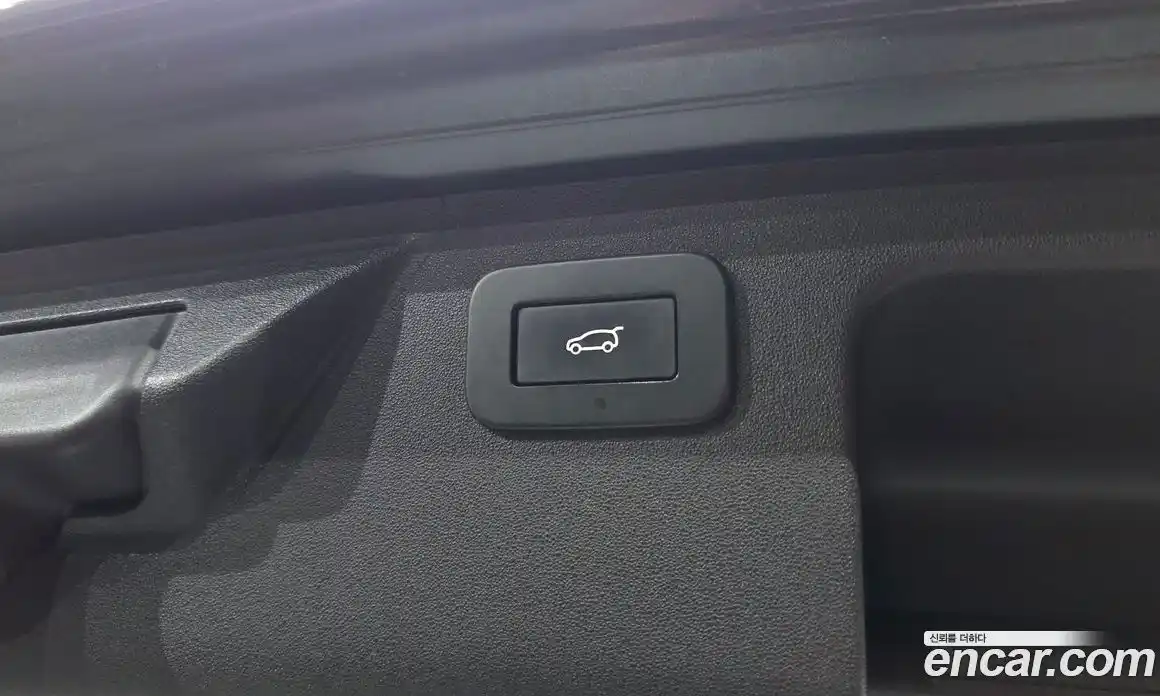 Land Rover Discovery Sport 2023 2.0 Автомат в Москве № 594723, фото 19