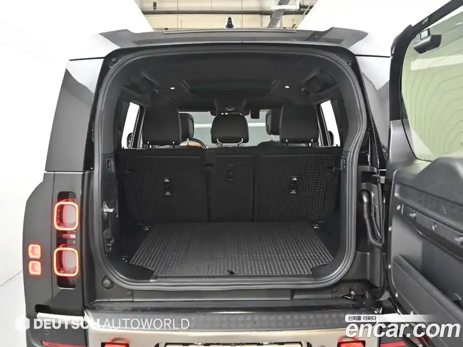Land Rover Defender 2024 3.0 Автомат в Москве № 594864, фото 19