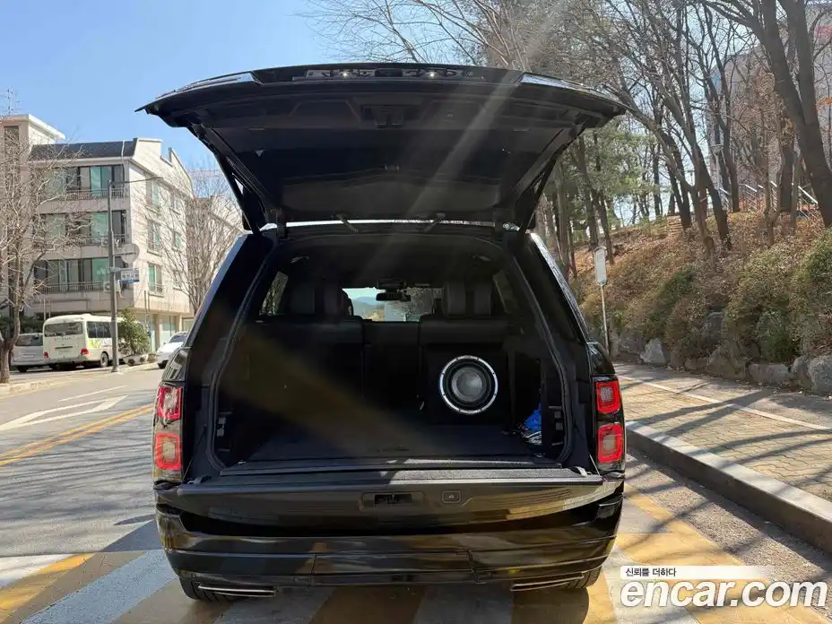 Land Rover Range-Rover 2015 4.4 Автомат в Москве № 594972, фото 12