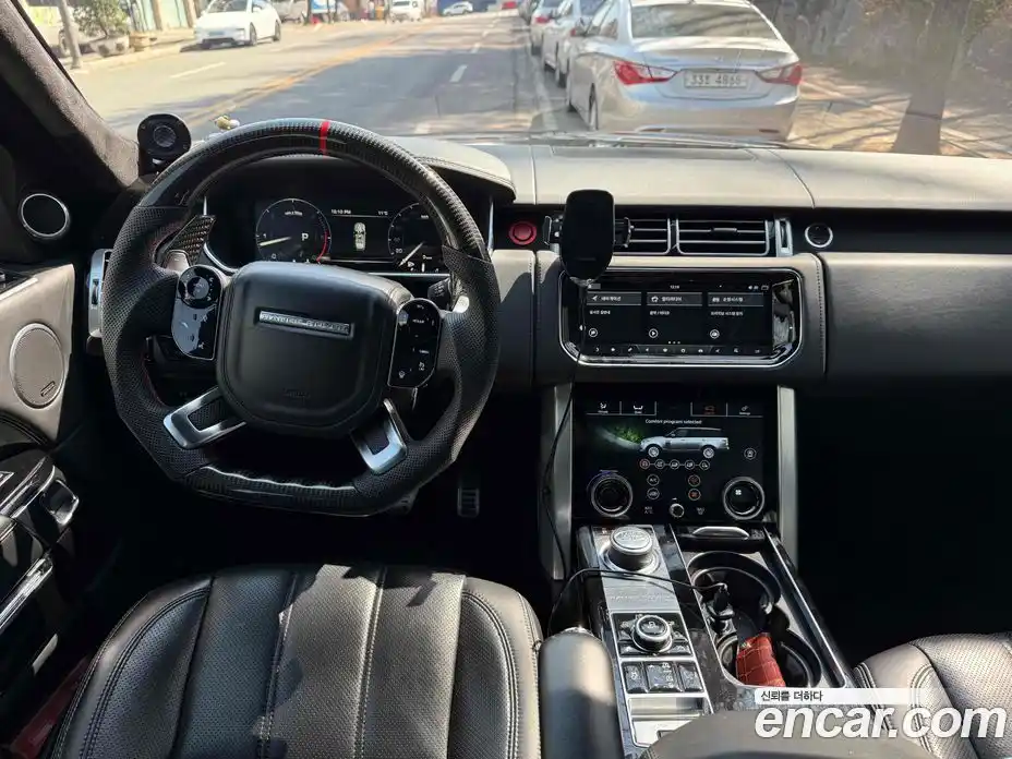 Land Rover Range-Rover 2015 4.4 Автомат в Москве № 594972, фото 13