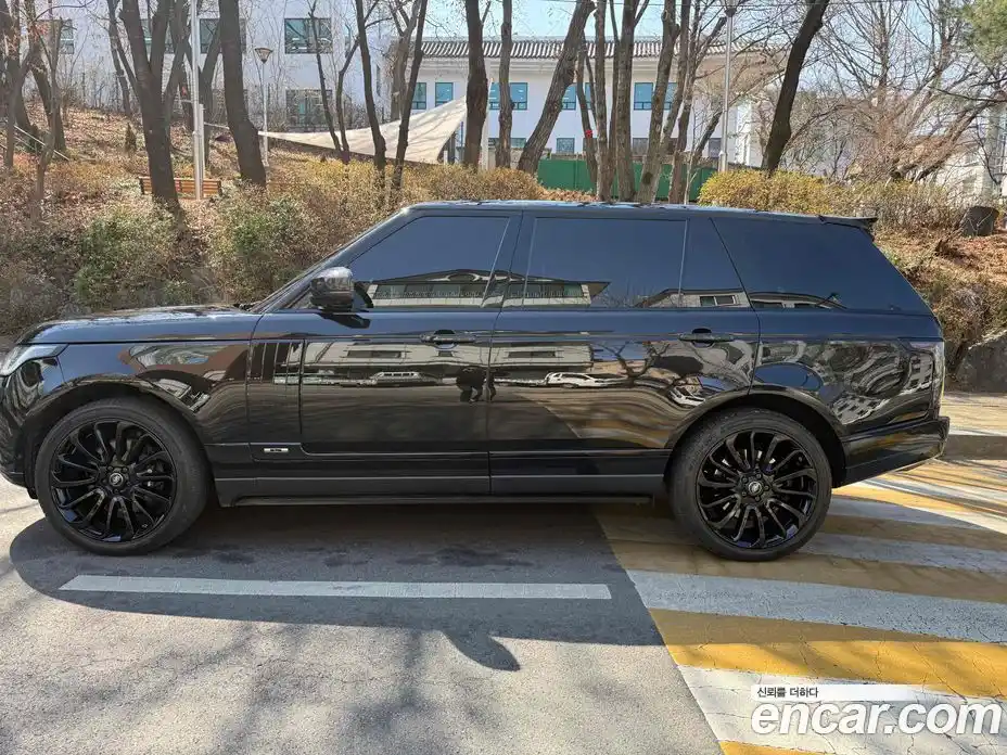 Land Rover Range-Rover 2015 4.4 Автомат в Москве № 594972, фото 3