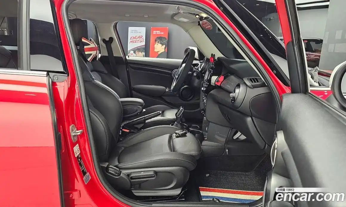 Mini Cooper 2020 1.5 Автомат в Москве № 595059, фото 12