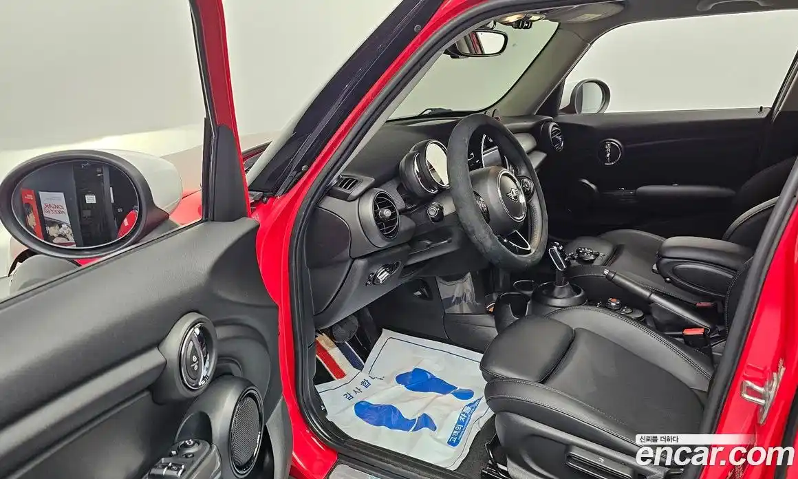 Mini Cooper 2020 1.5 Автомат в Москве № 595059, фото 10