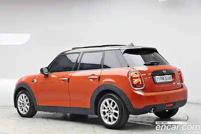 Mini Cooper 2020 1.5 Автомат в Москве № 595267, миниатюра 2