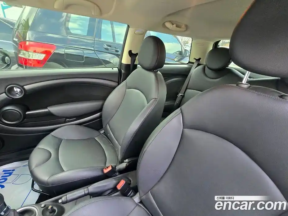 Mini Cooper 2013 2.0 Автомат в Москве № 595339, фото 13