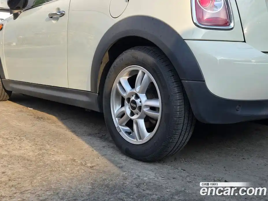 Mini Cooper 2013 2.0 Автомат в Москве № 595339, фото 17