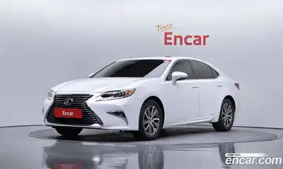 Lexus ES, 2018