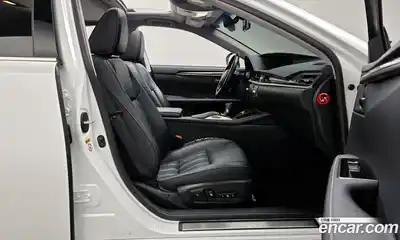 Lexus ES 2018 2.5 Автомат в Москве № 595524, миниатюра 10