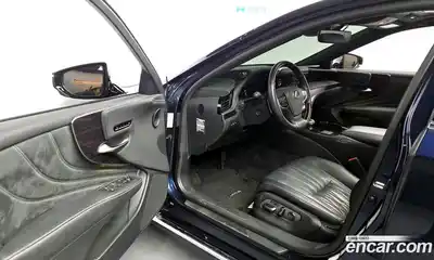 Lexus LS 2024 3.5 Автомат в Москве № 595550, миниатюра 10