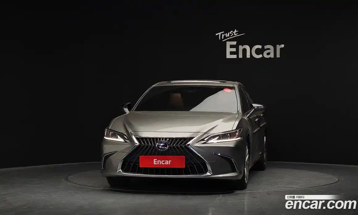 Lexus ES 2022 2.5 Автомат в Москве № 595577, фото 3