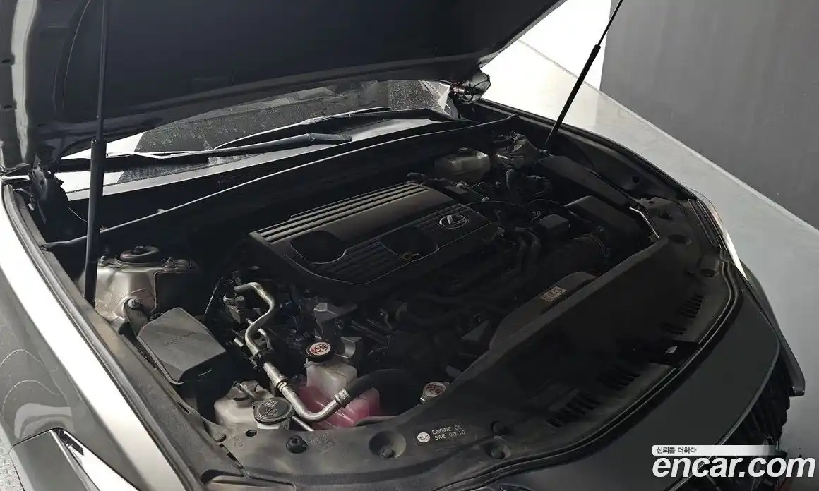 Lexus ES 2022 2.5 Автомат в Москве № 595577, фото 6