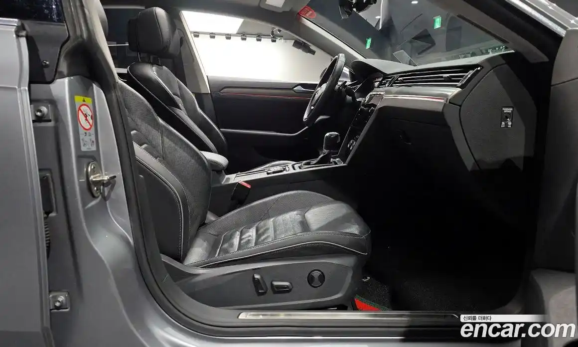 Volkswagen Arteon 2019 2.0 Автомат в Москве № 595589, фото 11