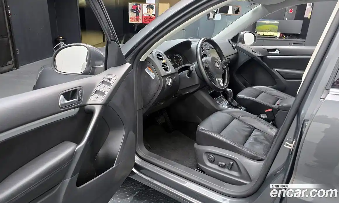 Volkswagen Tiguan 2014 2.0 Автомат в Москве № 595614, фото 11