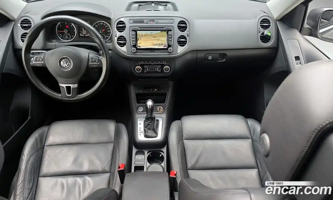 Volkswagen Tiguan 2014 2.0 Автомат в Москве № 595614, фото 7