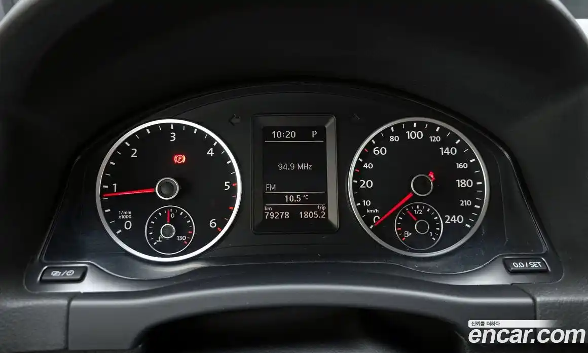 Volkswagen Tiguan 2014 2.0 Автомат в Москве № 595614, фото 8