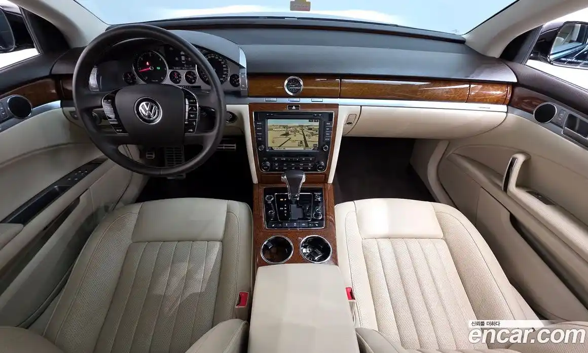 Volkswagen Phaeton 2015 3.0 Автомат в Москве № 595629, фото 7