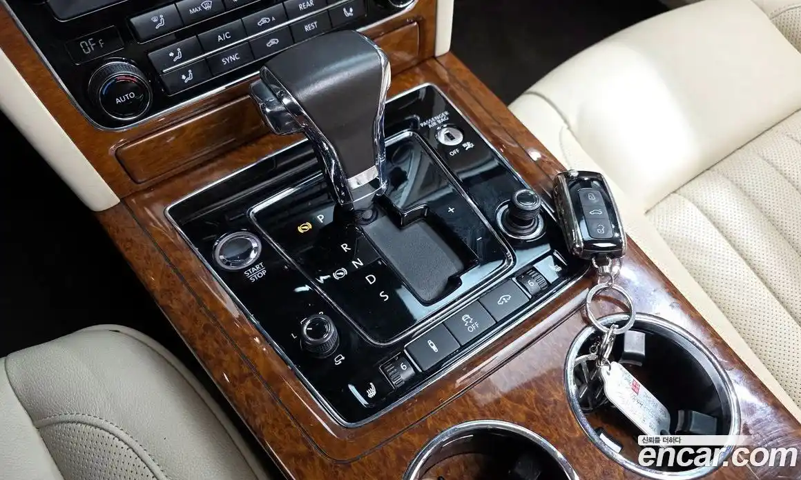 Volkswagen Phaeton 2015 3.0 Автомат в Москве № 595629, фото 9