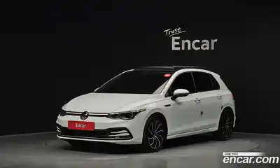 Volkswagen Golf, 2022