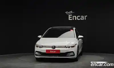 Volkswagen Golf 2022 2.0 Автомат в Москве № 595655, миниатюра 3