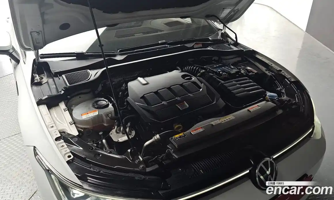 Volkswagen Golf 2022 2.0 Автомат в Москве № 595655, фото 6