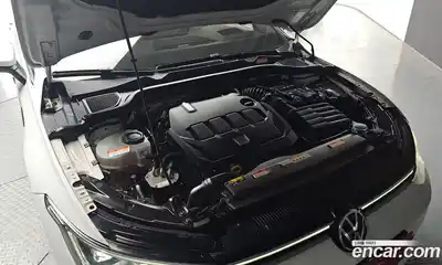 Volkswagen Golf 2022 2.0 Автомат в Москве № 595655, миниатюра 6