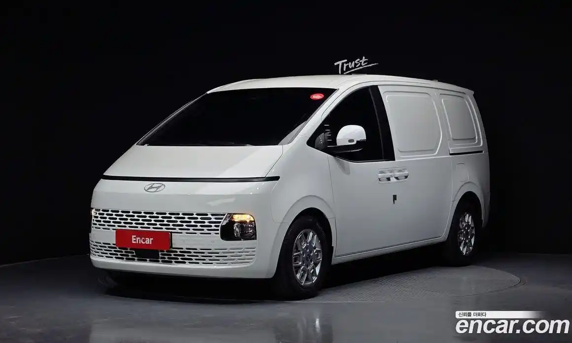 Hyundai Staria 2025 2.2 Автомат в Москве № 607660, фото 1