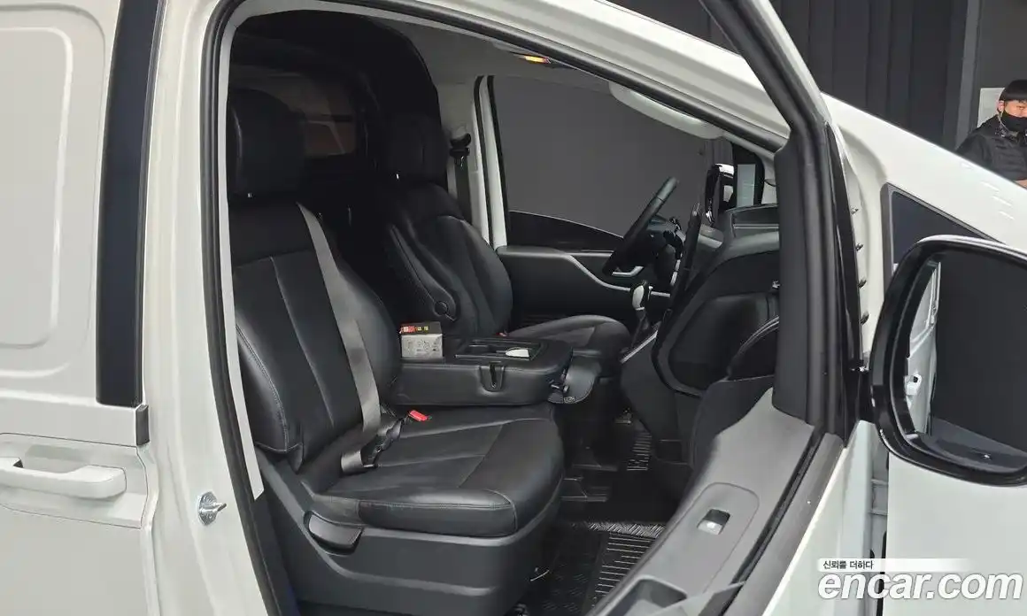 Hyundai Staria 2025 2.2 Автомат в Москве № 607660, фото 12