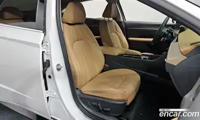 Hyundai Sonata 2024 1.6 Автомат в Москве № 607764, миниатюра 10