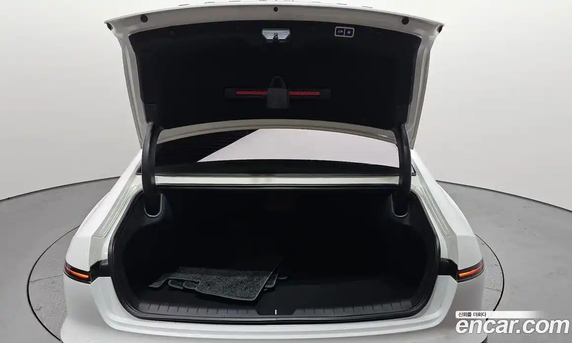 Hyundai Grandeur 2023 1.6 Автомат в Москве № 608100, фото 20