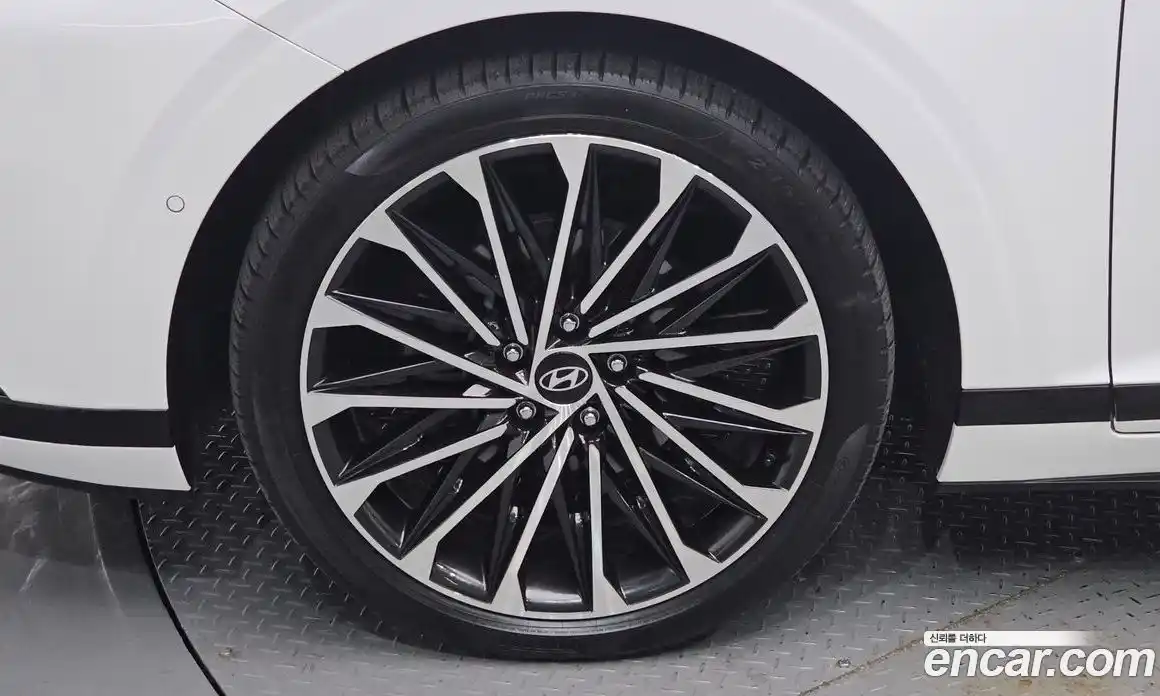 Hyundai Grandeur 2023 1.6 Автомат в Москве № 608100, фото 5