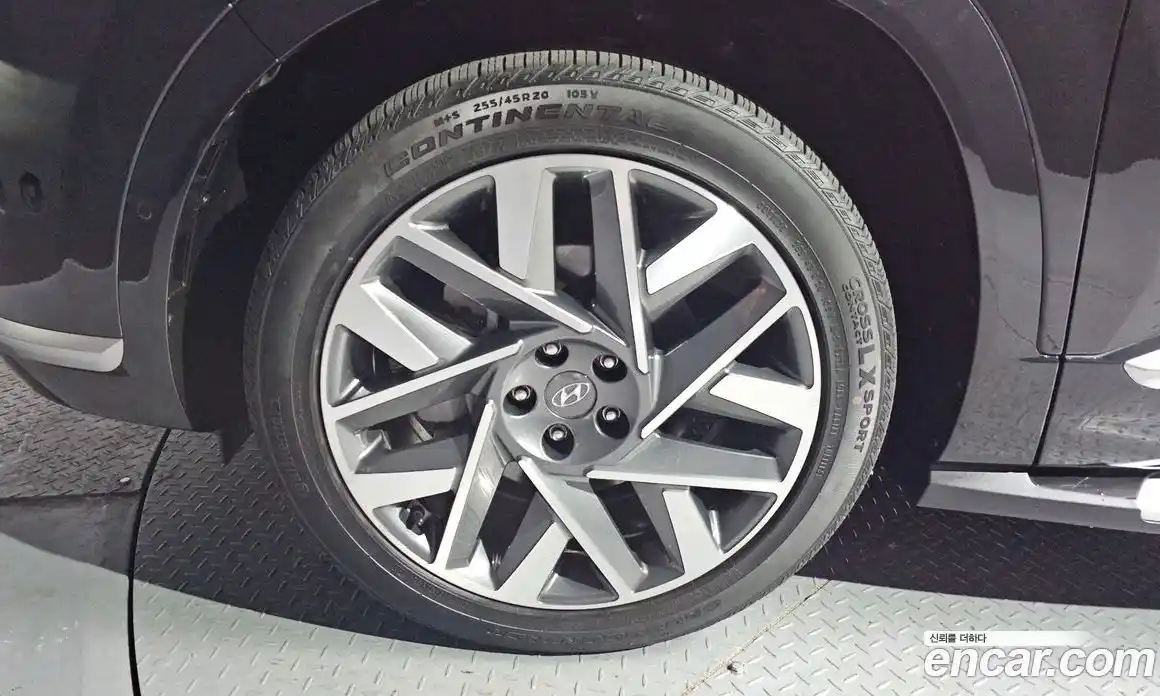 Hyundai Santa Fe 2023 2.2 Автомат в Москве № 608725, фото 5